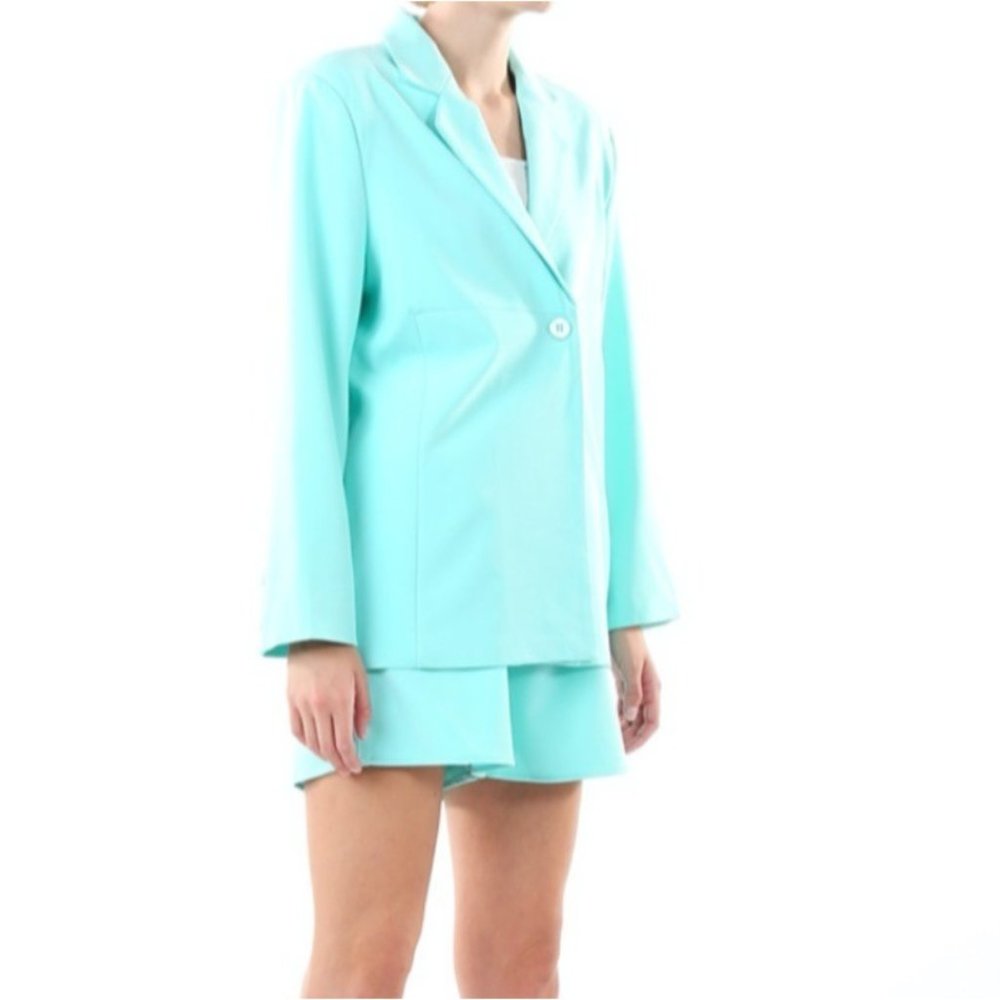Beulah Style Just Business Two Piece Set Blazer Shorts Set Mint Size Large NWT - Picture 2 of 3